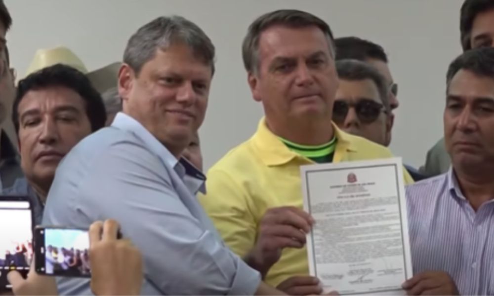 tarcisio-de-freitas-recebe-bolsonaro-para-hospedagem-no-palacio-dos-bandeirantes