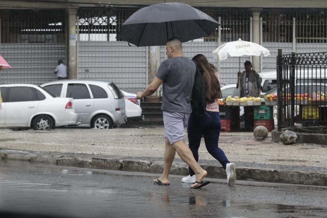 chuvas-fortes-em-salvador-causam-seis-deslizamentos-de-terra-nesta-segunda-feira-(5)