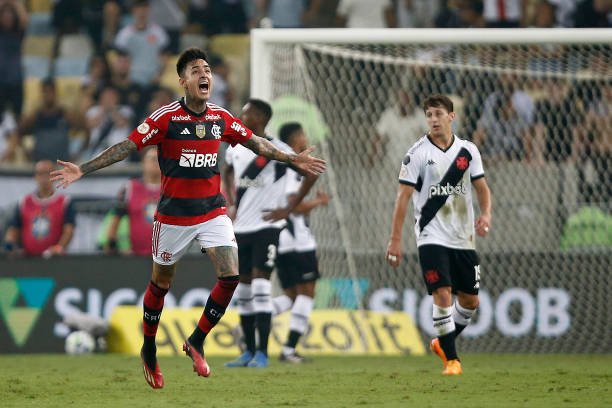 o-mengao-nao-teve-do-nem-piedade-do-vascao