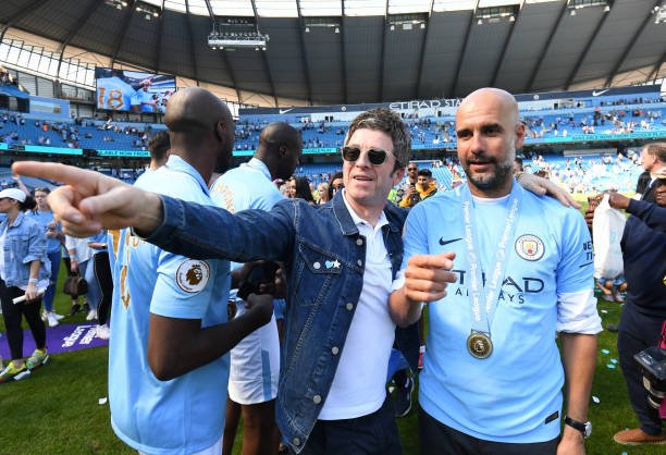 conquista-do-manchester-city-pode-ser-a-reconciliacao-da-banda-oasis