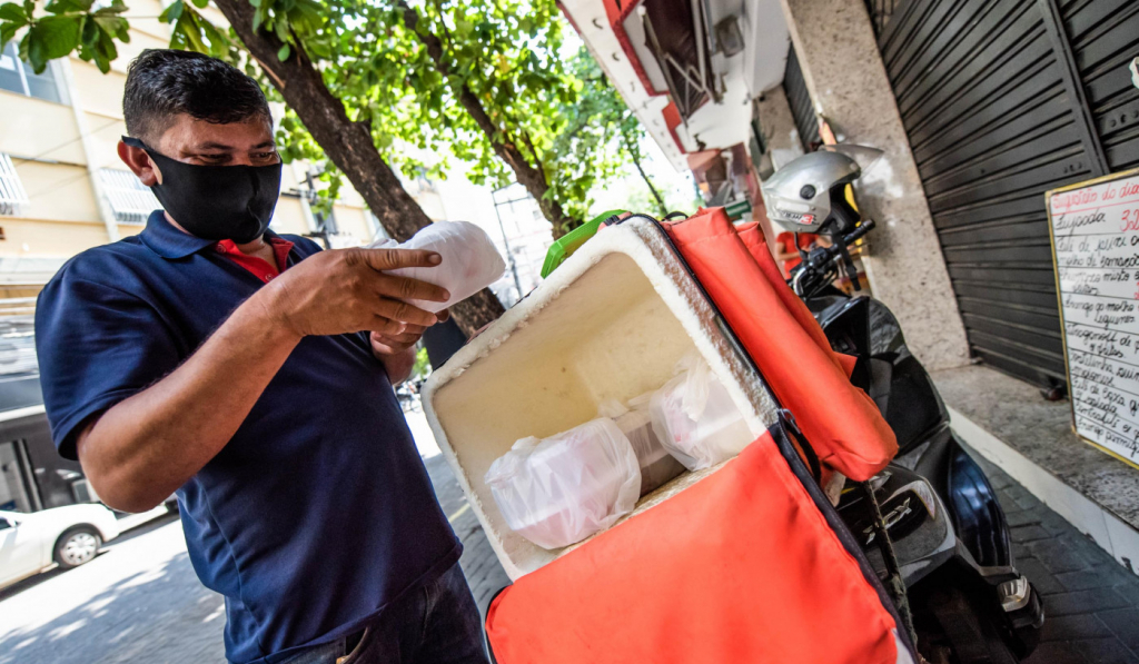 estudo-aponta-que-um-em-cada-tres-restaurantes-cadastrados-em-aplicativos-de-comida-e-‘cozinha-fantasma’