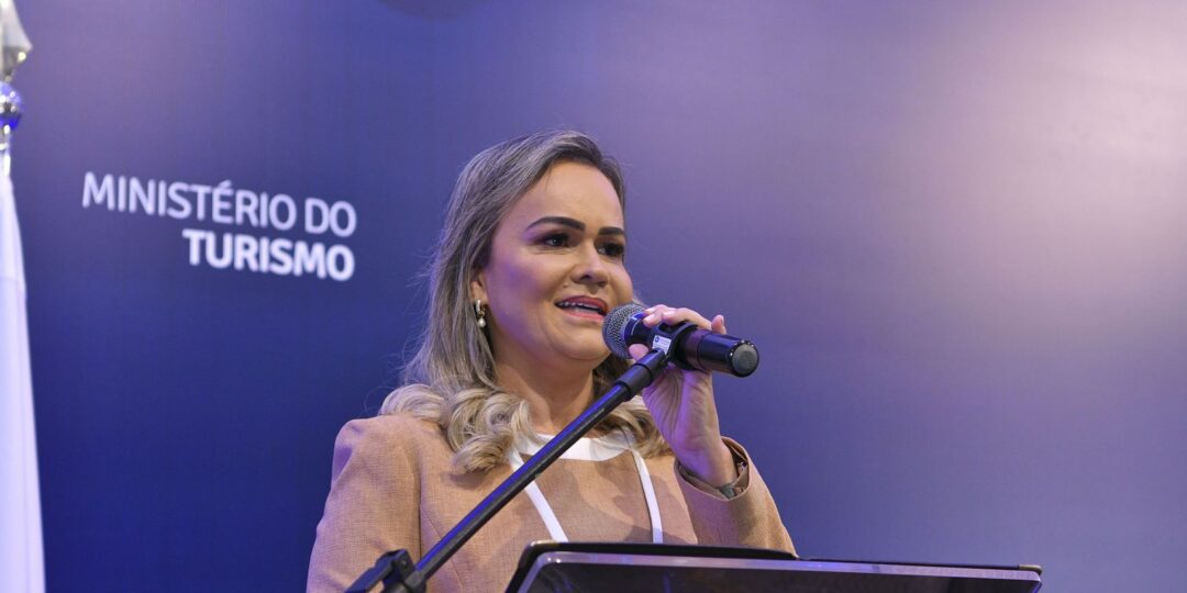 lula-mantem-ministra-do-turismo-no-cargo