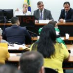 conselho-de-etica-abre-processo-contra-cinco-senadores